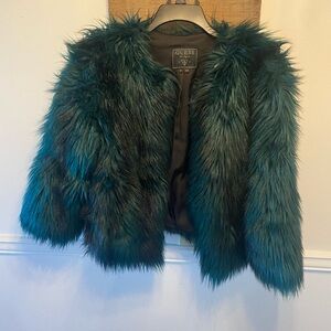 GUESS Los Angeles Faux Shaggy 🤩 Fur Deep Green Sz M FUN 💃🏼 FINAL MARKDOWN